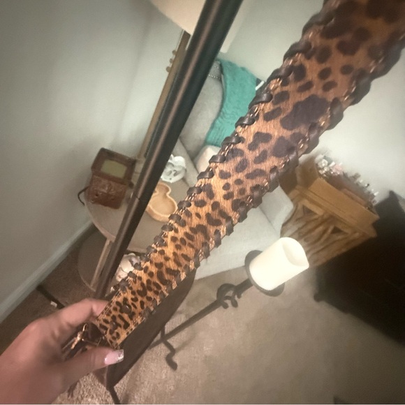 Louis Vuitton Brown Crossbody Bag - Picture 6 of 7